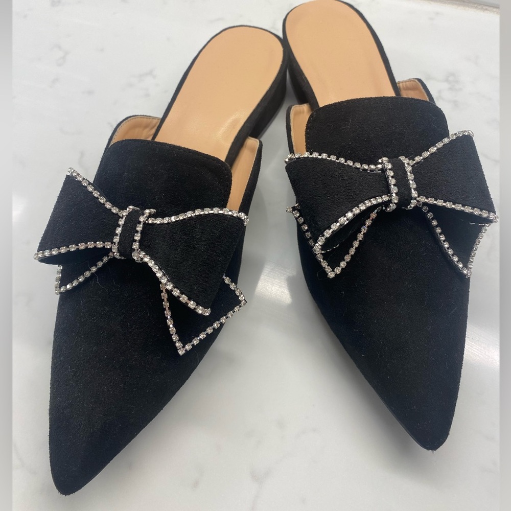 BRAND NEW Rhinestone & Bow Decor Point Toe Faux Suede Flat Mules (SHEIN)